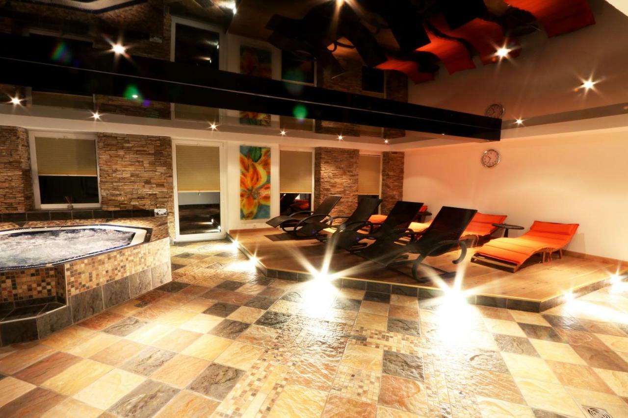 Amber Ski-In/Out Hotel & Spa ซาสฟี ภายนอก รูปภาพ